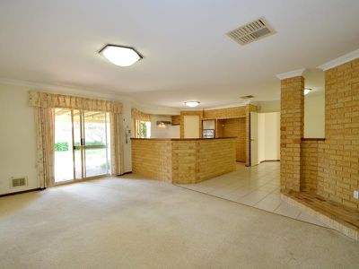 15 Morphett Crescent, Bateman