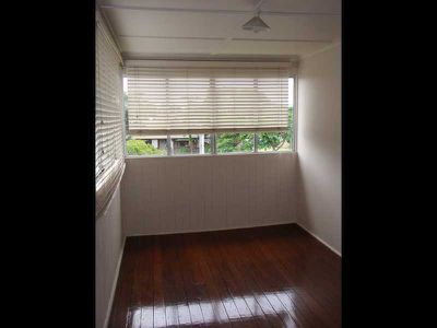 18 Pine Street, North Ipswich