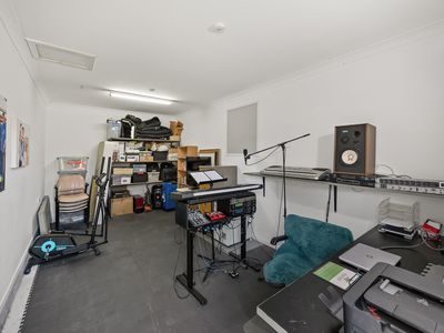 11 Harrier Parade, Tamworth