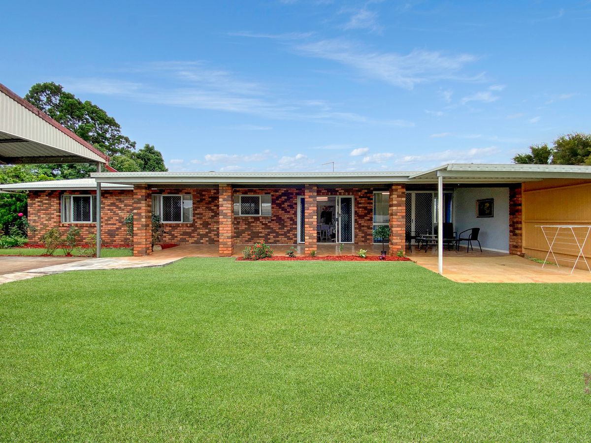 5 Larkin Close, Atherton