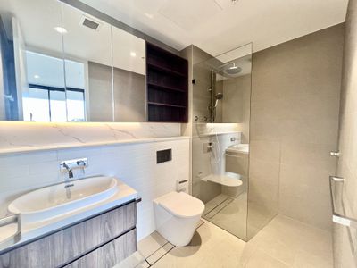 409 / 989-1015 Pacific Highway, Roseville