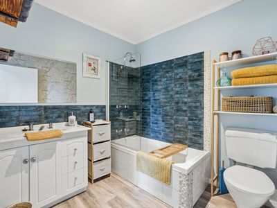 49 Bay Road, Midway Point