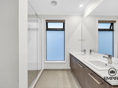 36 Treehouse Avenue, Clyde