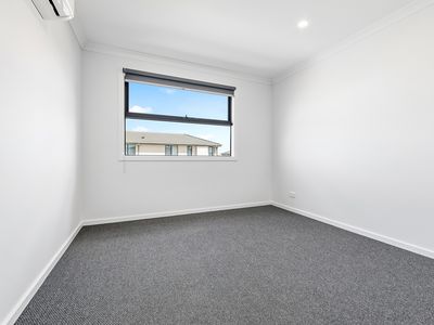 6 Filly Walk , Fraser Rise