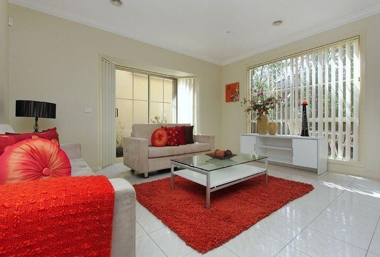 2 / 531 Springvale Road, Glen Waverley