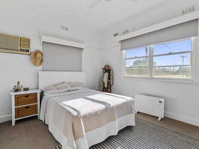 10 Osborne Street, Finley