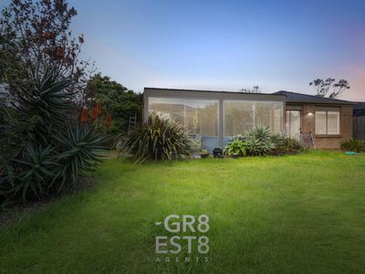 12 Saunton Drive, Cranbourne