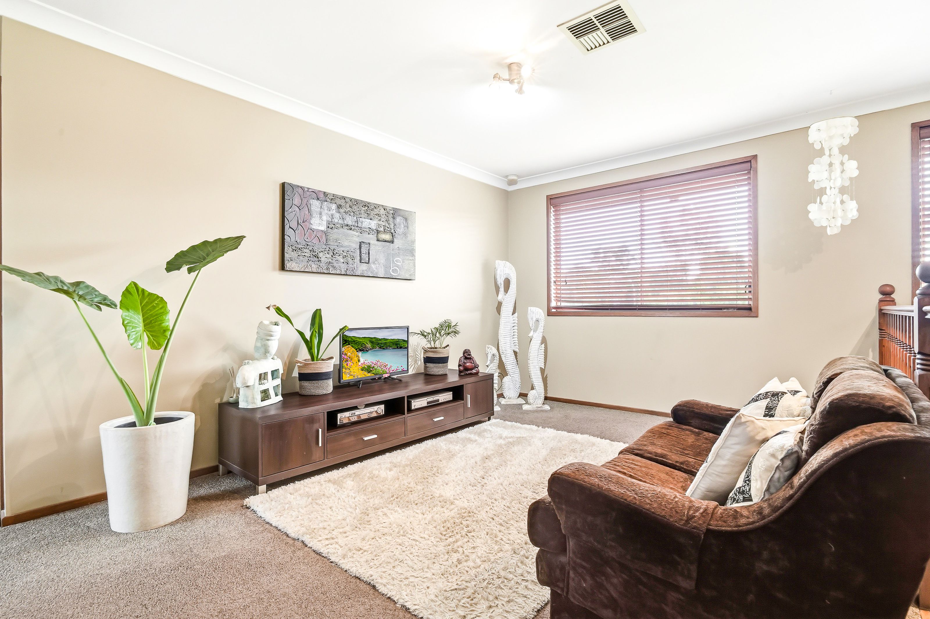 6 Kyarra Terrace, GLENMORE PARK