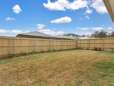 4 Cinch Street, Box Hill