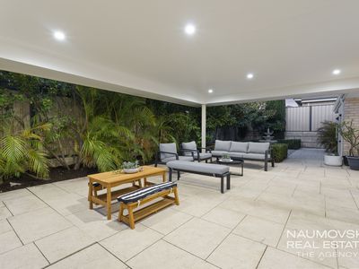 6 Ray Gardiner Vista, Tapping