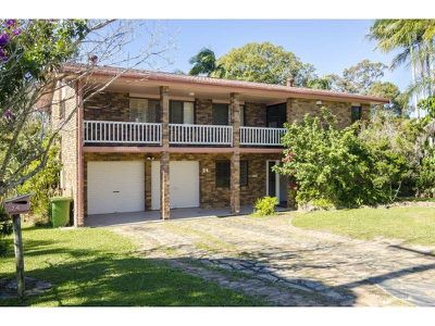 24 Coreen Avenue, Tewantin