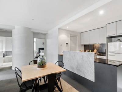 1106 / 118 Russell Street, Melbourne