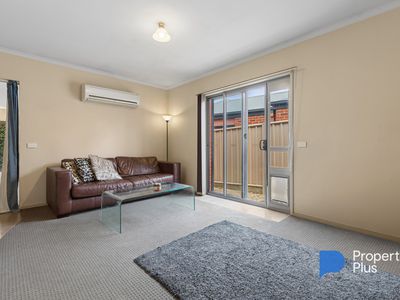 4B Alfreda Place, Golden Square