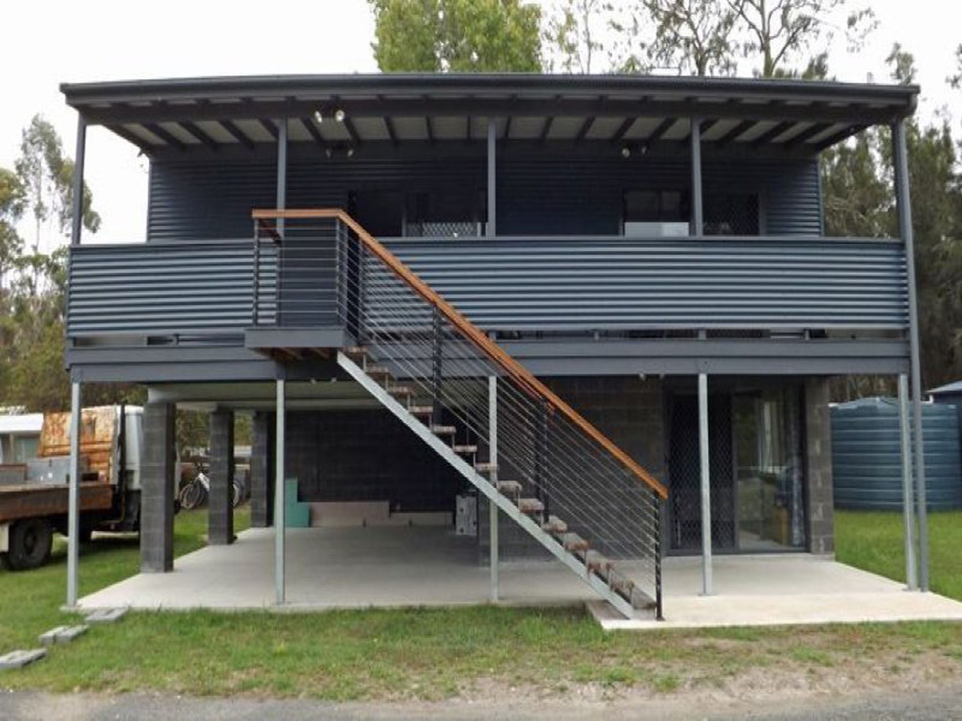 2 Princes Highway, Lake Tabourie