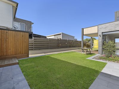 1 / 5 Martin Laurence Place, Port Fairy