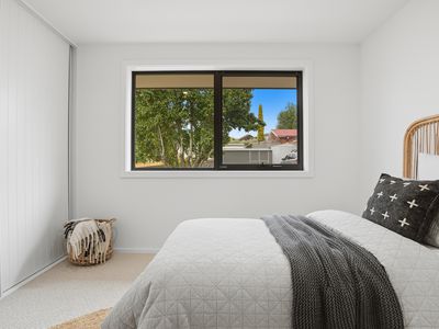 2 / 5 Bond Street, Kings Meadows