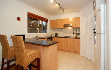 21 Janet Bowman, Beaconsfield