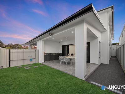 12a Cathcart Street, Fairfield