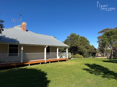 The Old School House / 75 Denham Street, Leadville via, Dunedoo