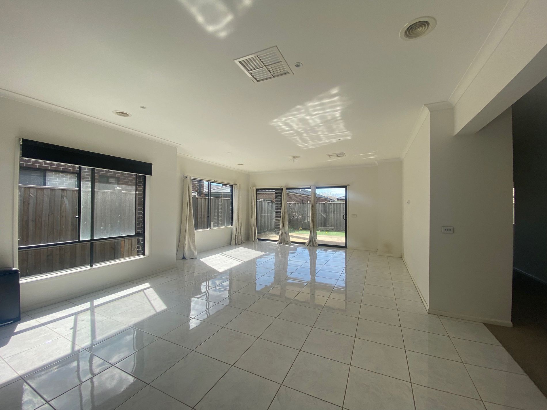 6 Trevor Crescent, Truganina