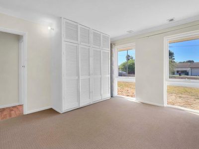 14 Waratah Drive, Camillo