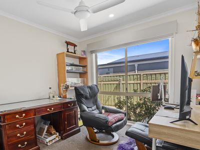 8 Lorikeet Drive, Tocumwal