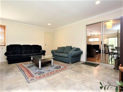 42 Woodlands Drive, Rochedale South