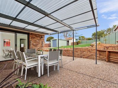 22 Leigh Crescent, Ulladulla