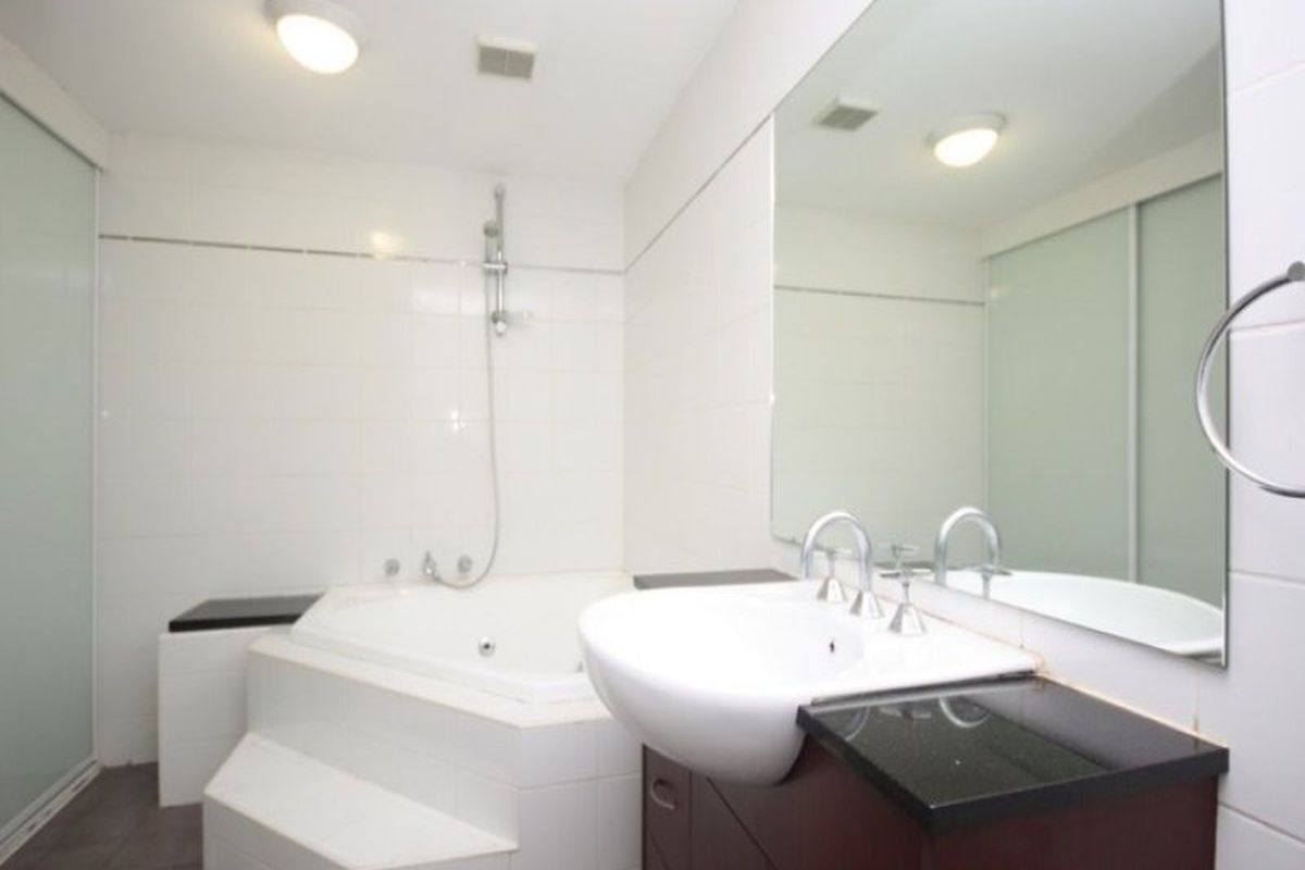 69 Bertram Street, Mortlake