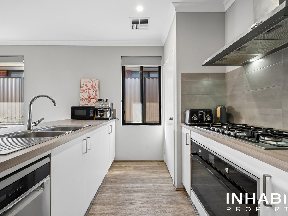 33 Heartwood Boulevard, Whitby