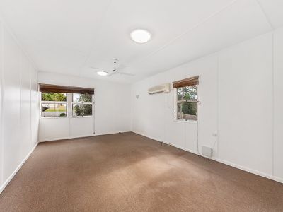 8 William Street, Blackstone