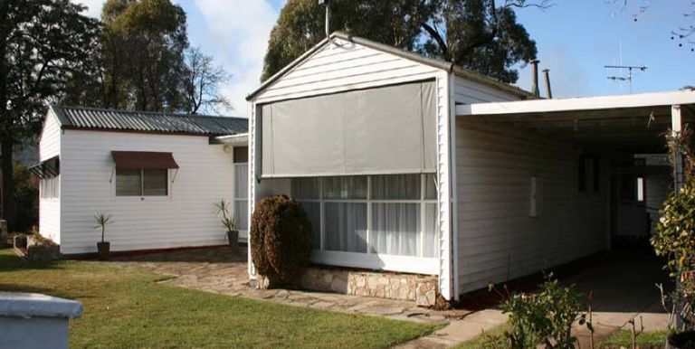 13 Bell Street, Euroa