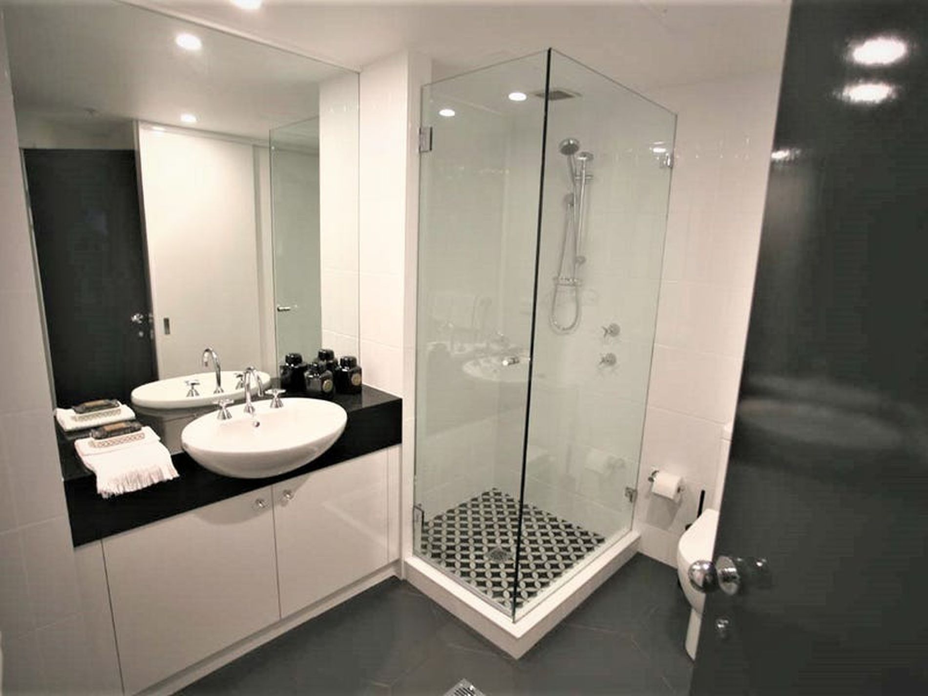 516 / 105 Campbell Street, Surry Hills