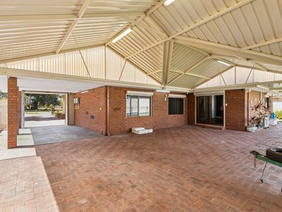 42 Shadwell Way, Morley
