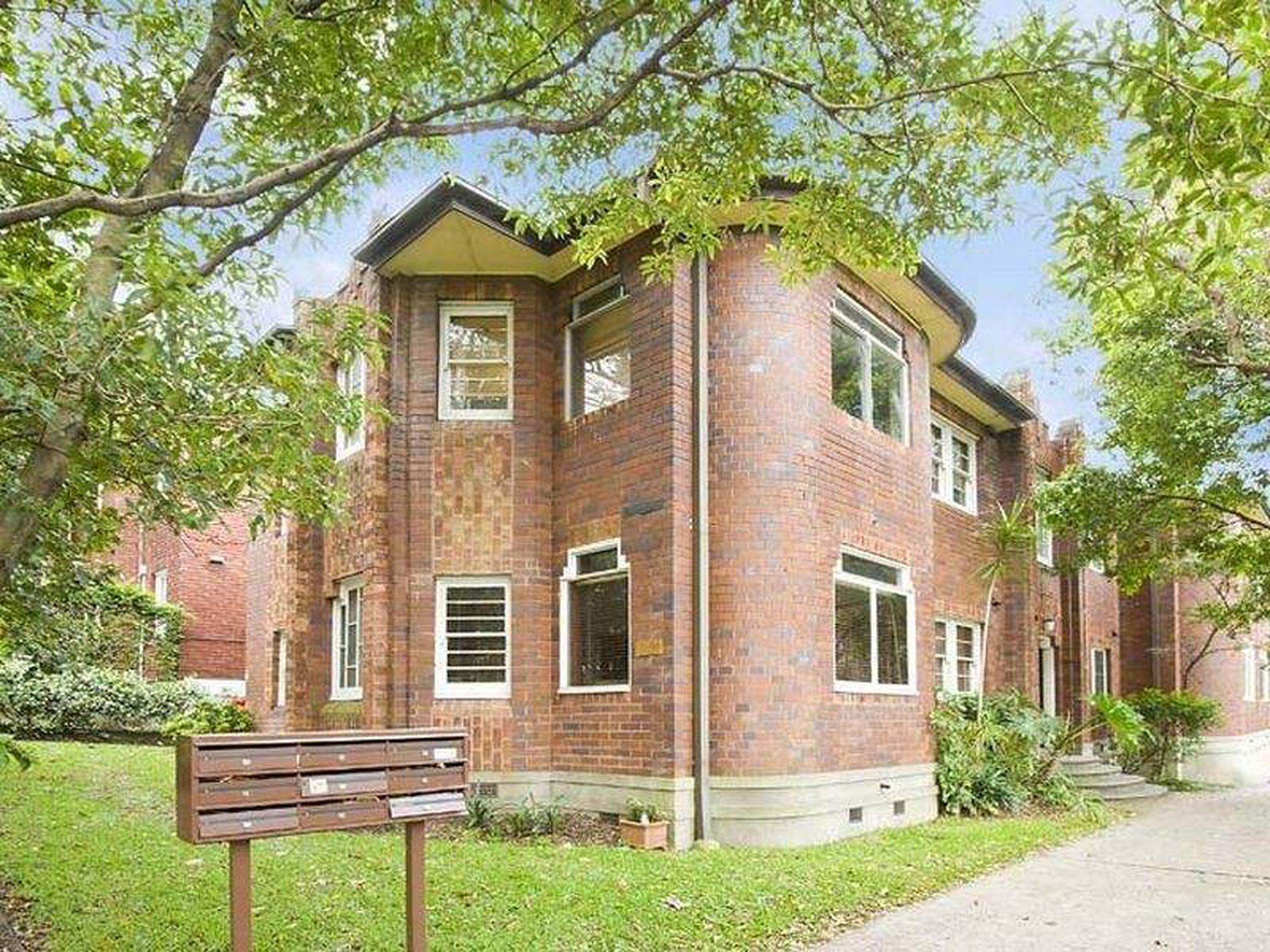 8 / 12 McDougall Street, Kirribilli