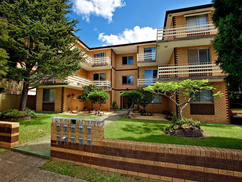 9 / 23 Dryden Street, Campsie
