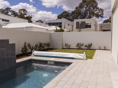 7 Champion Crescent, Floreat