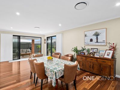 4 Honeybee Crescent, Calderwood