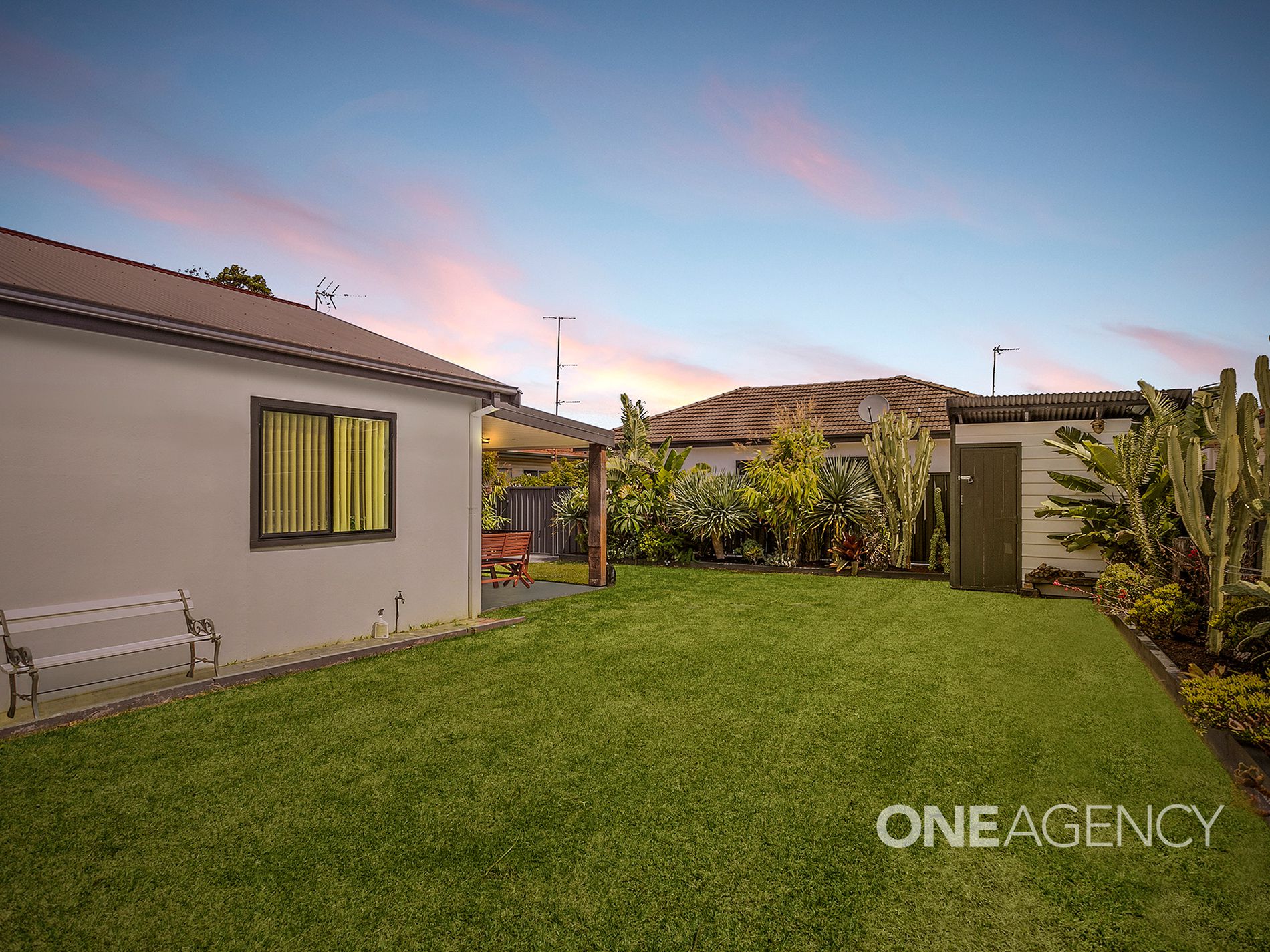 4 Carinmoney Avenue, Warilla