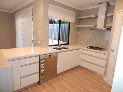 2/6 Rylston Street, Scarborough