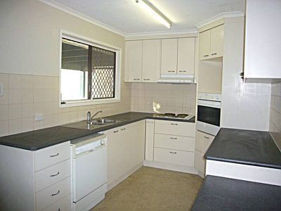 217 Ewing Road, Woodridge
