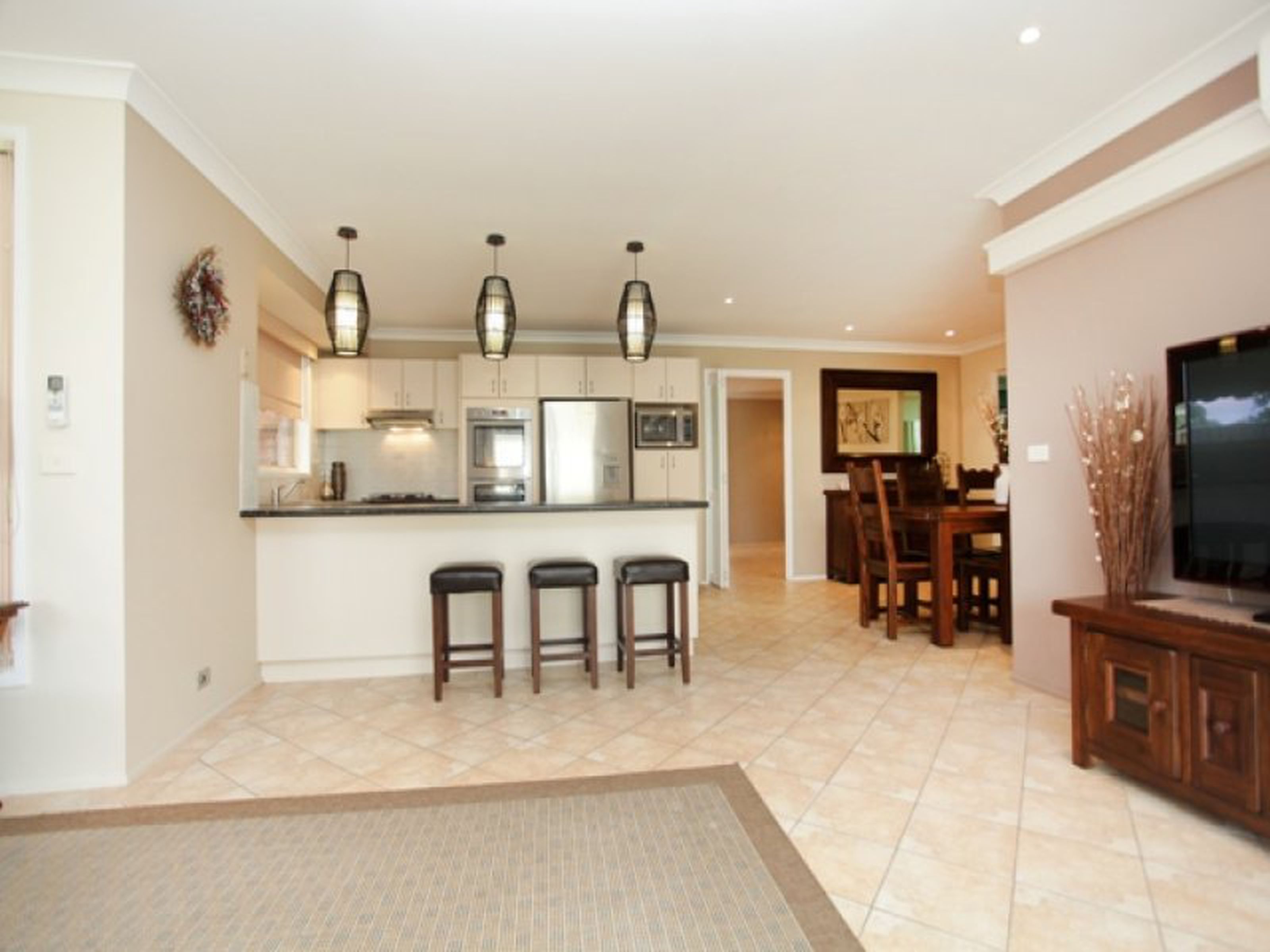 10 Beal Place, GLENMORE PARK