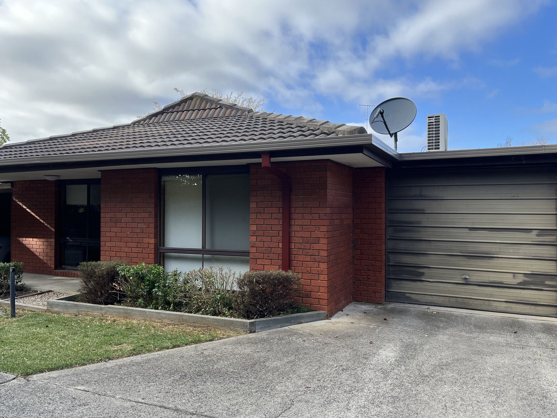 2 / 13 Matilda Court, Belmont