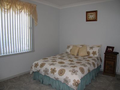 1 / 6 Bright Street, Forster