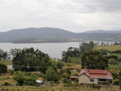 42 Sunday Hill, Petcheys Bay
