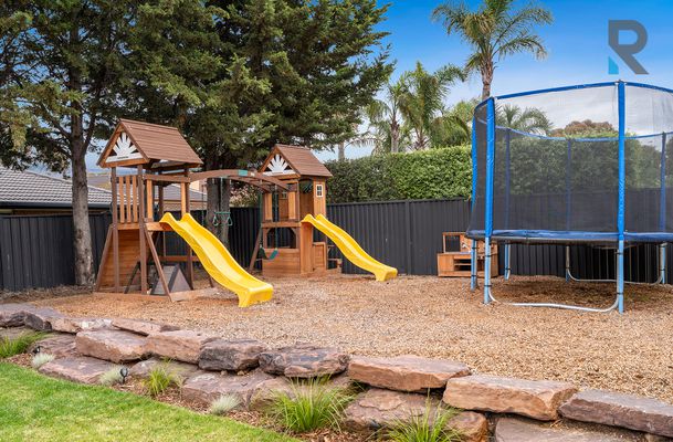 20 Coach House Drive, Attwood