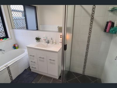 60 Jamie Crescent, Gracemere