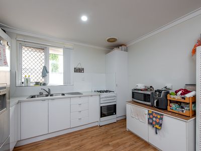 208 Knutsford Avenue, Kewdale