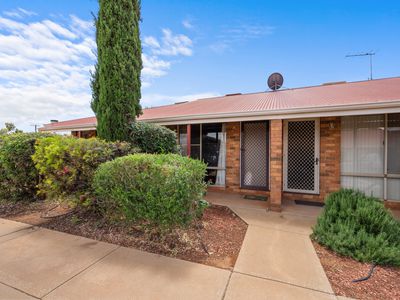 2 / 32 Shotover Place, Kalgoorlie