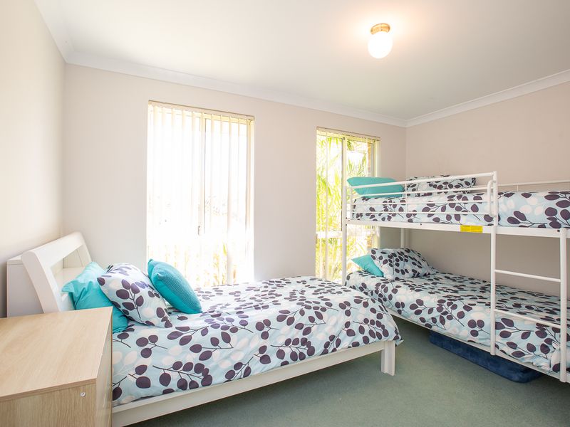 1 / 10 Dolphin Court, West Busselton